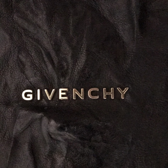 SOLD-Givenchy lrg Pandora in crinkled lamb leather - Picture 3 of 14